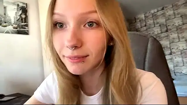 BivalentFalloff online show from June 20, 2026, 5:12 am
