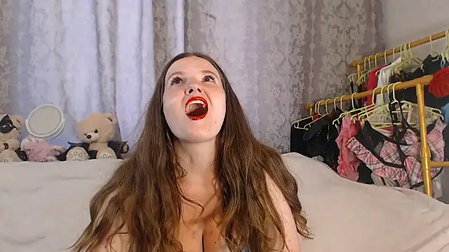 ChloeBrooklyn online show from July 2, 2026, 10:21 am