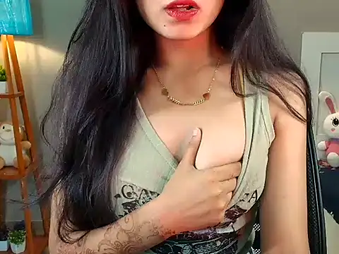 Snapshot of Your-mansi chatting on June 23, 2026, 8:45 am Your-mansi online show from June 23, 2026, 8:45 am