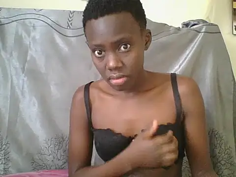 Snapshot of Tish_Leylah chatting on July 12, 2026, 9:10 am Tish Leylah online show from July 12, 2026, 9:10 am