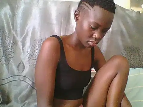 Snapshot of Tish_Leylah chatting on June 26, 2026, 9:59 am Tish Leylah online show from June 26, 2026, 9:59 am
