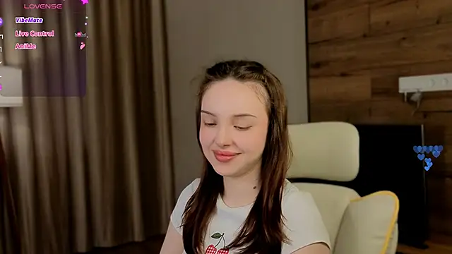 Snapshot of milkyclub_ chatting on June 18, 2026, 2:11 pm milkyclub online show from June 18, 2026, 2:11 pm