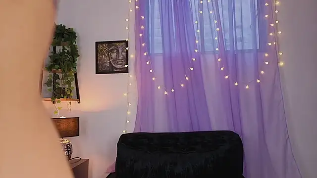 kyliesweet26 online show from June 21, 2026, 8:03 pm