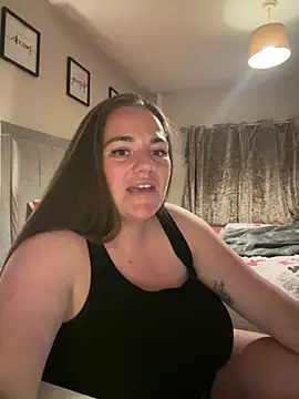 Snapshot of Bustygem_ chatting on July 18, 2026, 10:51 pm Bustygem online show from July 18, 2026, 10:51 pm