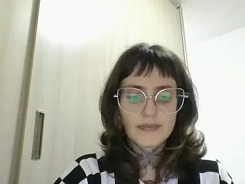 Snapshot of cathyfire chatting on June 18, 2026, 8:03 pm cathyfire online show from June 18, 2026, 8:03 pm