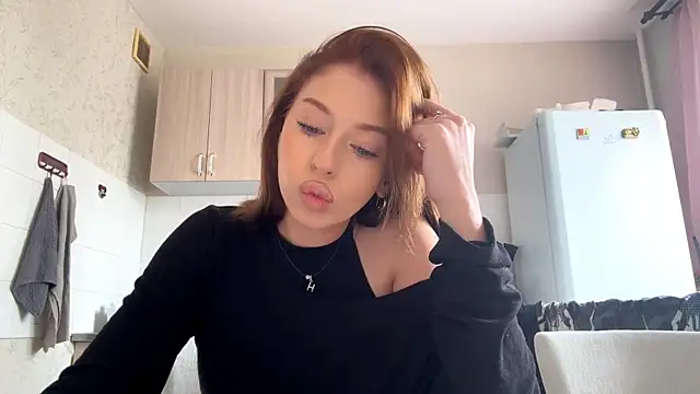 LilyBIoom online show from June 22, 2026, 3:25 am