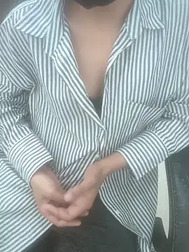sushmita0 online show from June 21, 2026, 2:39 am
