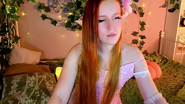 Snapshot of Eva_Bellea chatting on July 4, 2026, 9:19 pm Eva Bellea online show from July 4, 2026, 9:19 pm