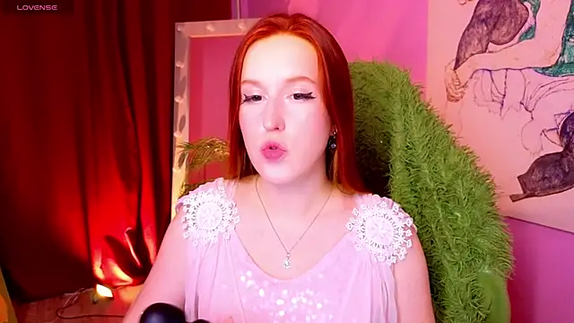 Snapshot of Eva_Bellea chatting on August 7, 2026, 8:48 pm Eva Bellea online show from August 7, 2026, 8:48 pm