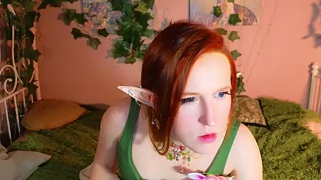 Snapshot of Eva_Bellea chatting on August 1, 2026, 9:02 pm Eva Bellea online show from August 1, 2026, 9:02 pm