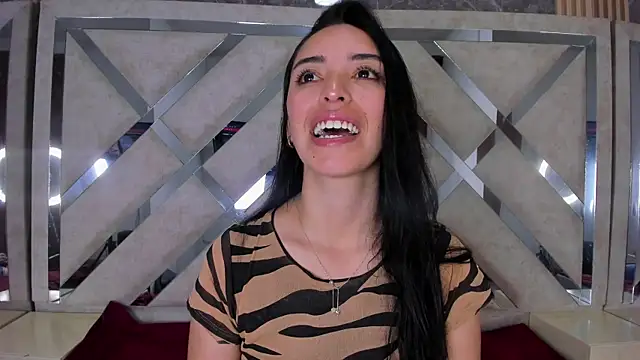 Snapshot of Violeta_Harlow chatting on July 9, 2026, 8:52 pm Violeta Harlow online show from July 9, 2026, 8:52 pm