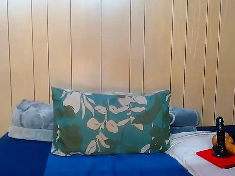 spicykittyy online show from June 21, 2026, 4:18 am