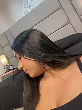 Snapshot of Salo_Angel__ chatting on July 14, 2026, 8:37 pm Salo Angel online show from July 14, 2026, 8:37 pm