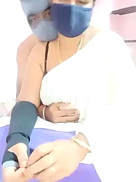 Sexybabypooja online show from June 25, 2026, 3:28 pm