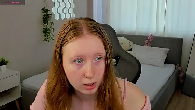 Snapshot of LiliTiny chatting on July 19, 2026, 3:15 am LiliTiny online show from July 19, 2026, 3:15 am