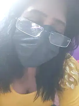 Snapshot of Zaara-Rose chatting on July 18, 2026, 7:17 am Zaara-Rose online show from July 18, 2026, 7:17 am
