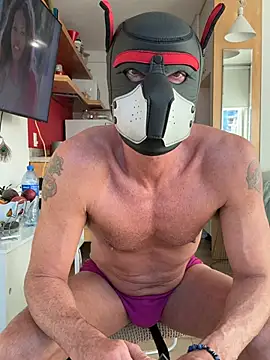 Reginaldothedog online show from July 17, 2026, 7:55 pm
