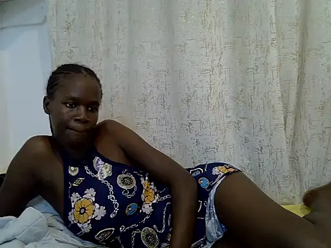 Snapshot of sexyeve1 chatting on July 5, 2026, 4:19 am sexyeve1 online show from July 5, 2026, 4:19 am