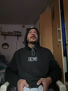 Tito3004 online show from June 19, 2026, 6:36 pm