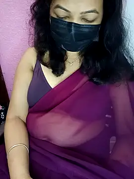 Mangelxoxo online show from July 28, 2026, 6:20 pm