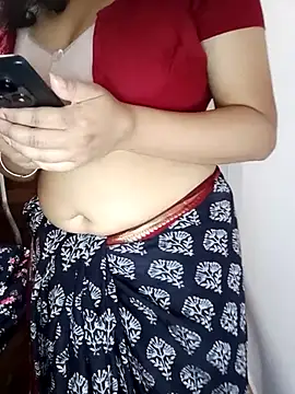 Mangelxoxo online show from July 24, 2026, 6:26 pm