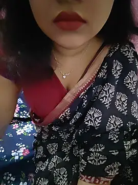 Mangelxoxo online show from July 20, 2026, 6:10 am