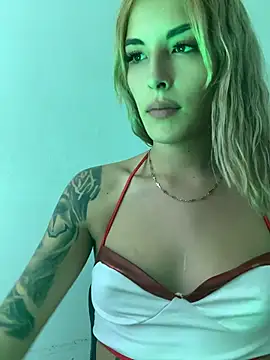 VIOLETA-1122 online show from June 24, 2026, 9:34 pm