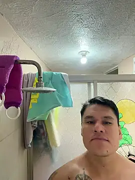 LatinoLeones online show from July 10, 2026, 5:07 am