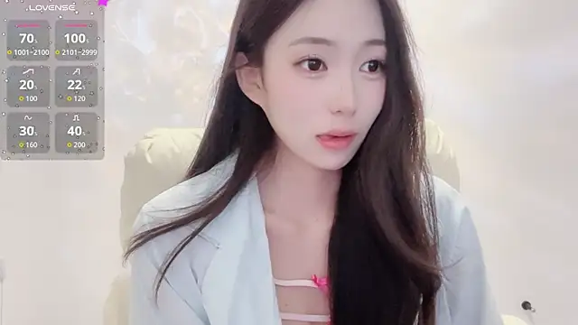 Snapshot of Youyou-000 chatting on July 19, 2026, 2:03 pm Youyou-000 online show from July 19, 2026, 2:03 pm