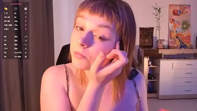 Snapshot of DustiZuchowski chatting on July 7, 2026, 9:02 am DustiZuchowski online show from July 7, 2026, 9:02 am