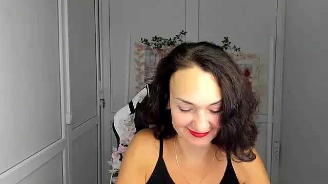 OliviaKateee online show from August 7, 2026, 5:57 am
