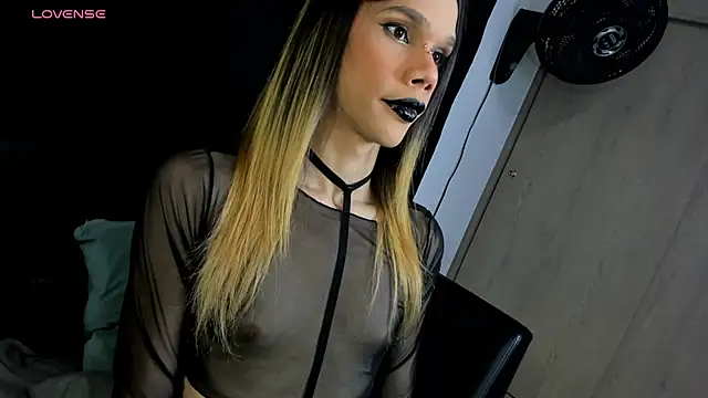 love amor  online show from July 25, 2026, 1:46 am