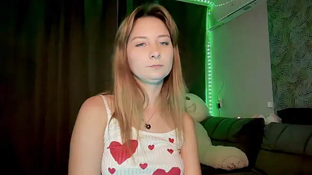 Luna Kissss online show from July 16, 2026, 7:33 pm
