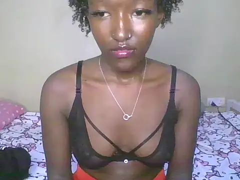Snapshot of Keilay chatting on June 25, 2026, 6:29 am Keilay online show from June 25, 2026, 6:29 am