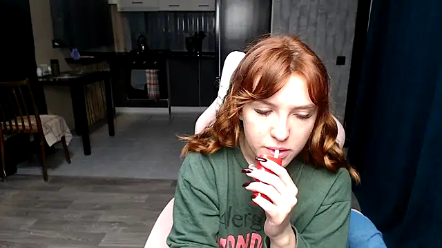 Reginasmilee online show from October 17, 2025, 2:59 am