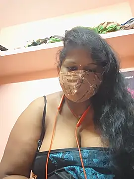yalini1431 online show from June 23, 2026, 9:24 pm