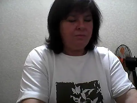 HannahAna39 online show from July 9, 2026, 10:04 am