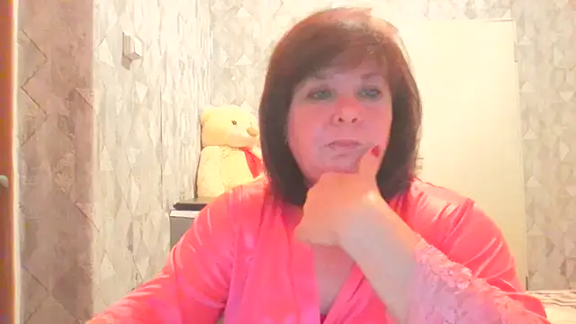 HannahAna39 online show from August 5, 2026, 6:24 pm