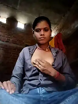 Hot Shoniya online show from June 25, 2026, 2:31 am