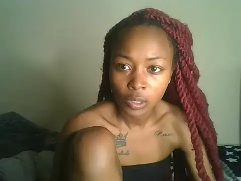 Prettyquueen online show from August 1, 2026, 9:40 am