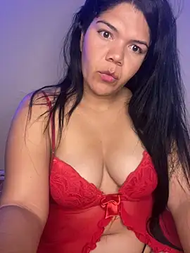 Snapshot of Miss_Sami0921 chatting on July 2, 2026, 3:23 am Miss Sami0921 online show from July 2, 2026, 3:23 am