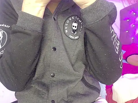 Audrey Parkers online show from June 26, 2026, 12:33 pm