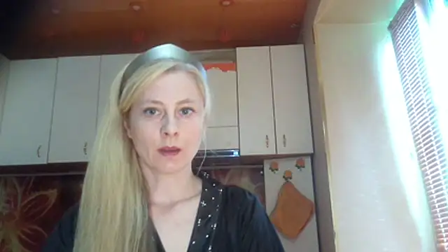 Vexieeka online show from July 14, 2026, 2:12 pm