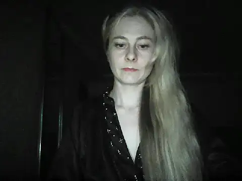 Vexieeka online show from August 3, 2026, 7:53 pm
