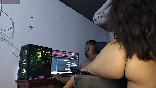 CoffeWithMilkx online show from June 24, 2026, 2:37 pm