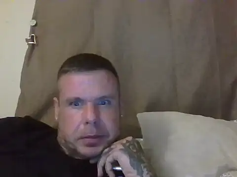 Snapshot of hotwetblondendaddy chatting on July 11, 2026, 8:03 am hotwetblondendaddy online show from July 11, 2026, 8:03 am