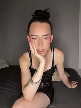 hailichylxo online show from July 3, 2026, 11:22 pm