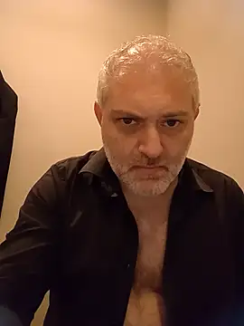 Alessio8000 online show from June 27, 2026, 11:11 pm