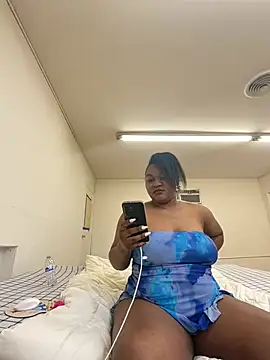 BUSTYYTIITSXX01 online show from July 2, 2026, 3:45 am