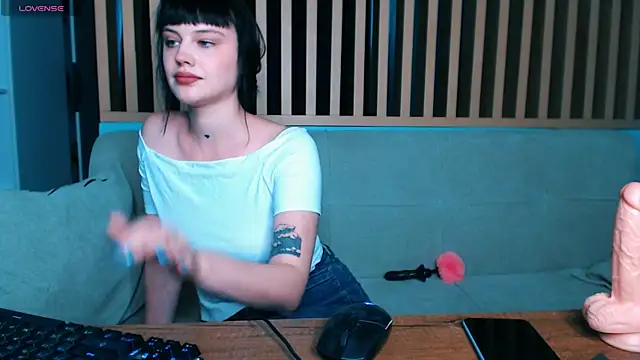 pizdadrozda online show from July 3, 2026, 12:44 pm